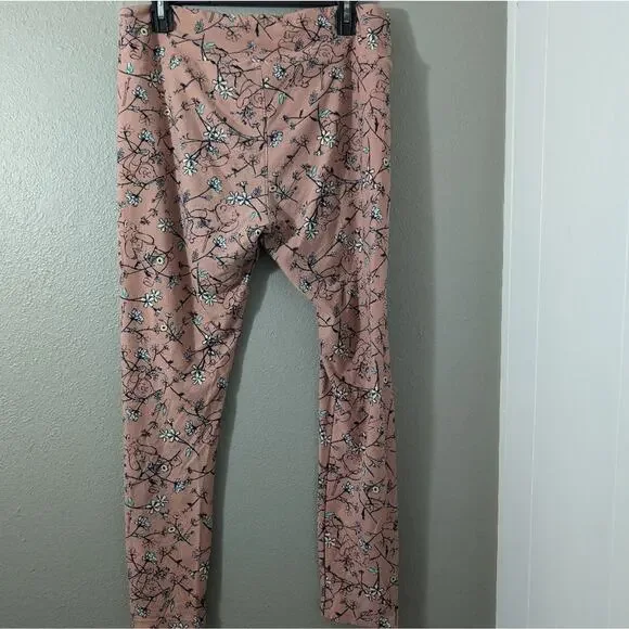 Disney Lularoe Winnie the Pooh Leggings tall and curvy - Picture 3 of 5